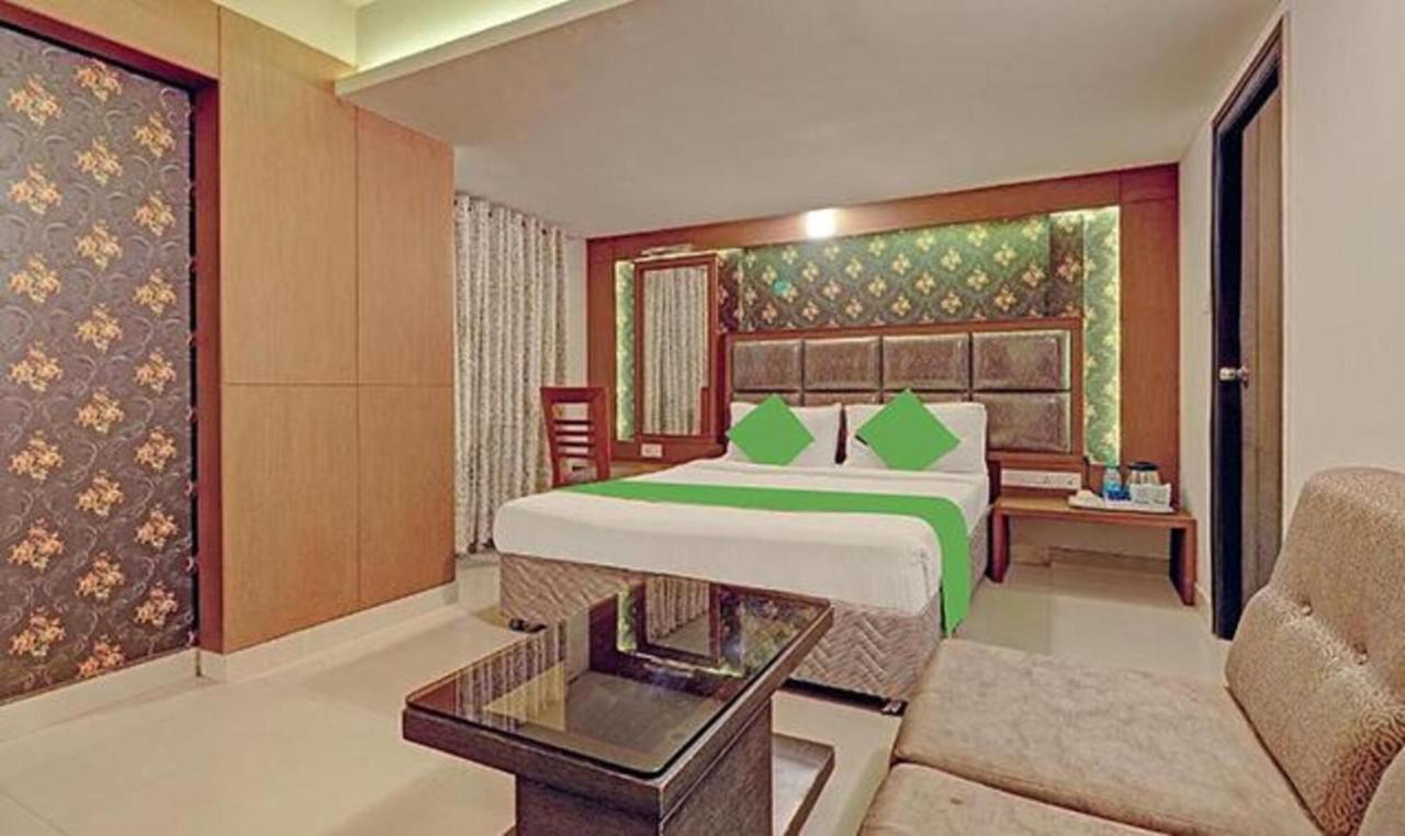 Pine Tree Boutique Hotel Chennai Exterior foto